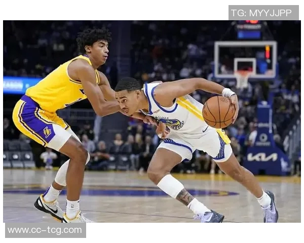 全明星投票中冷门球员崭露头角布朗尼库明加与獭兔各获票数揭秘